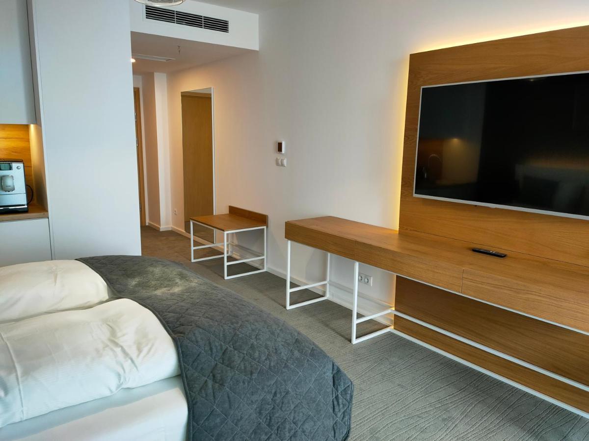 309 Natalie Seaside Park Apartment *